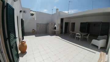 Foto della Corte Interna e del Porticato nr. 4